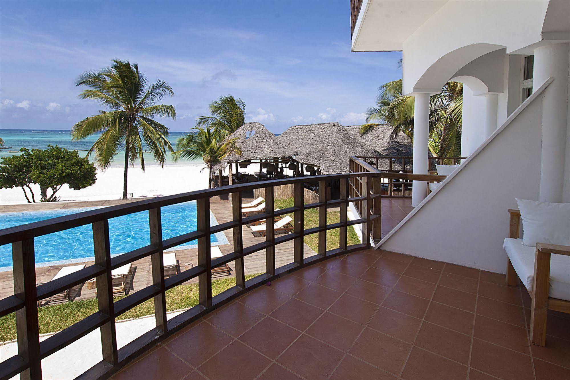 Hotel Albatross Ocean View à Dongwe Extérieur photo